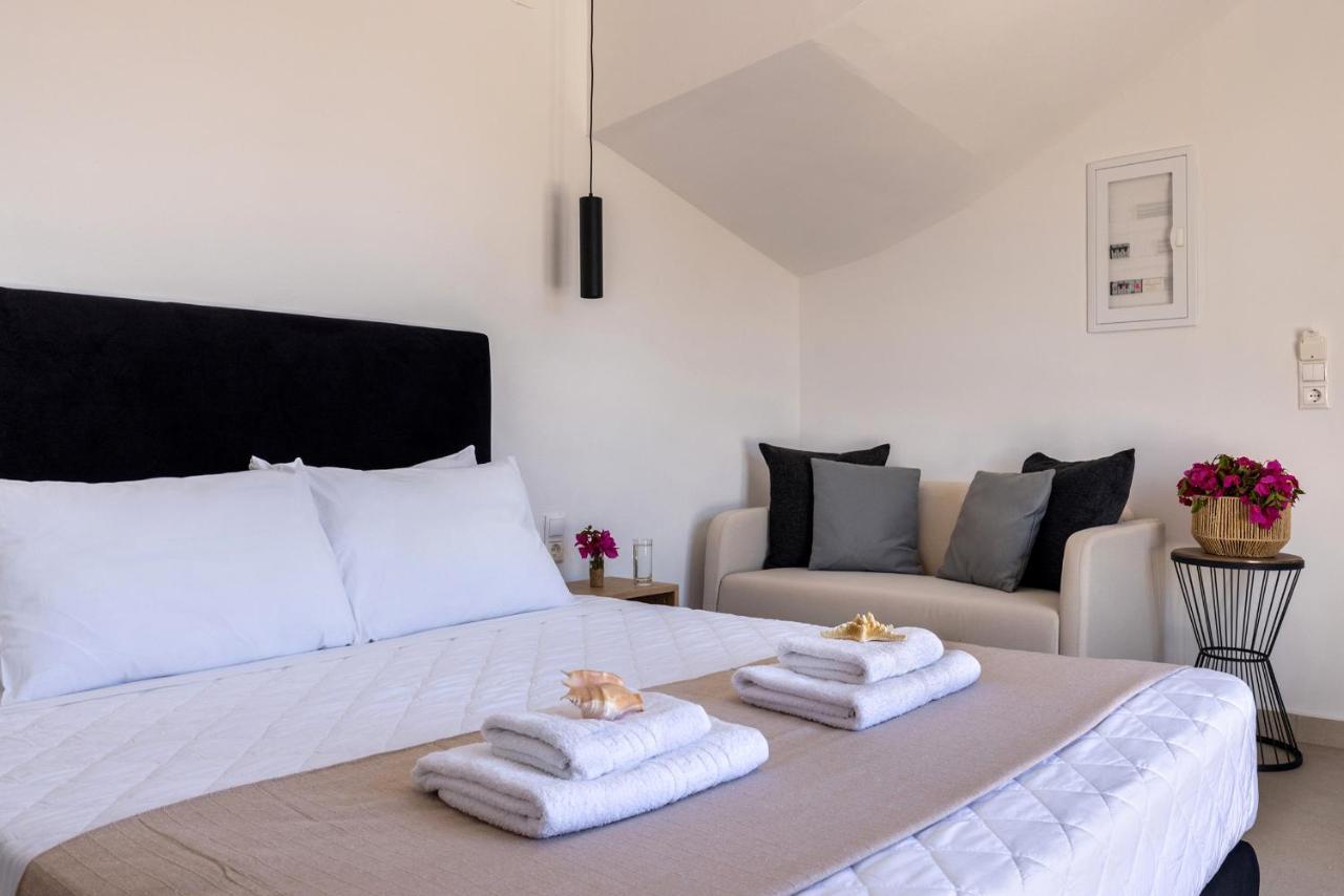 Chrysonisos Suites With Sunset & Seaviews Near Kini Exteriér fotografie